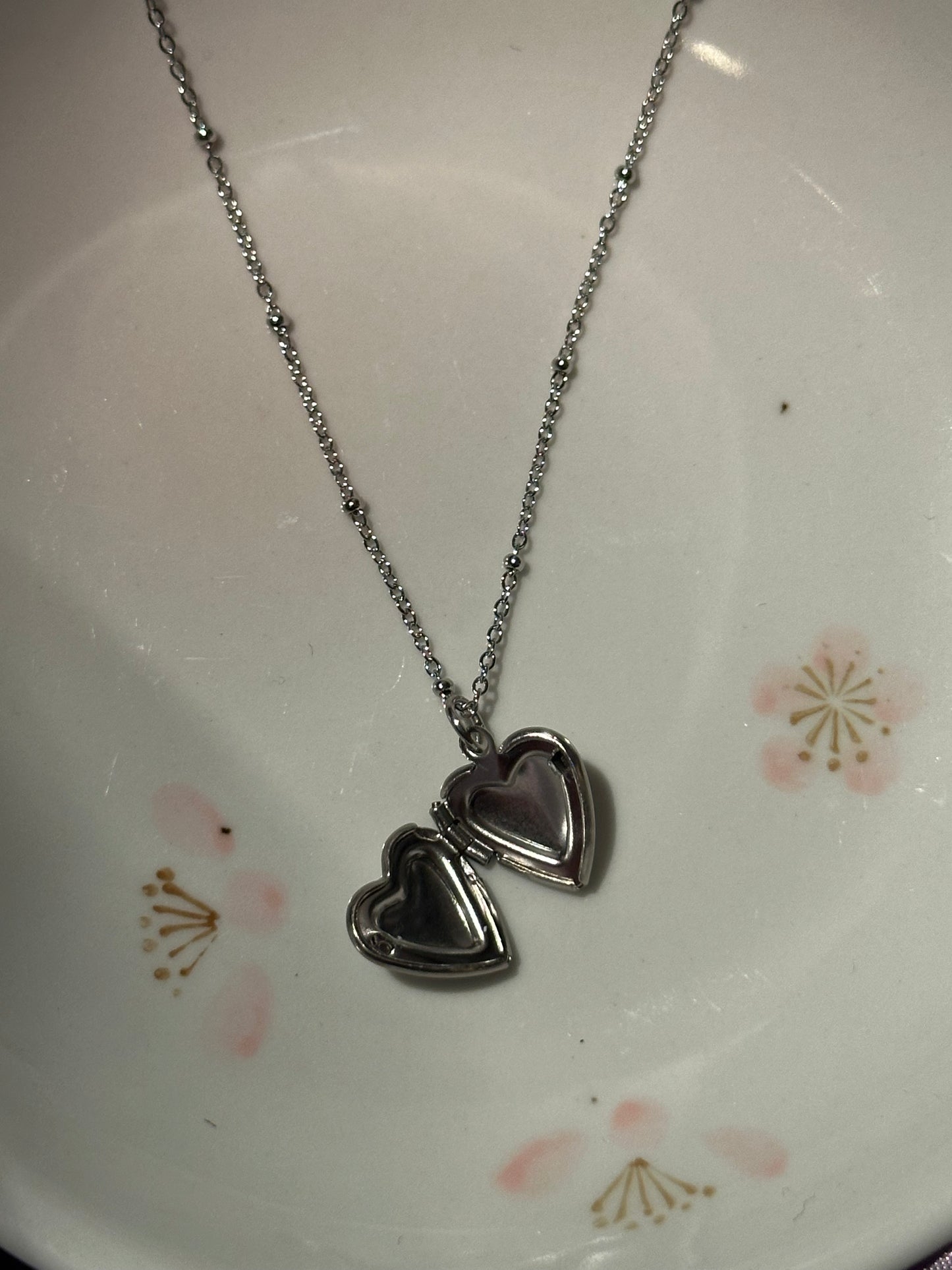 Bow Engraved Locket Necklaces