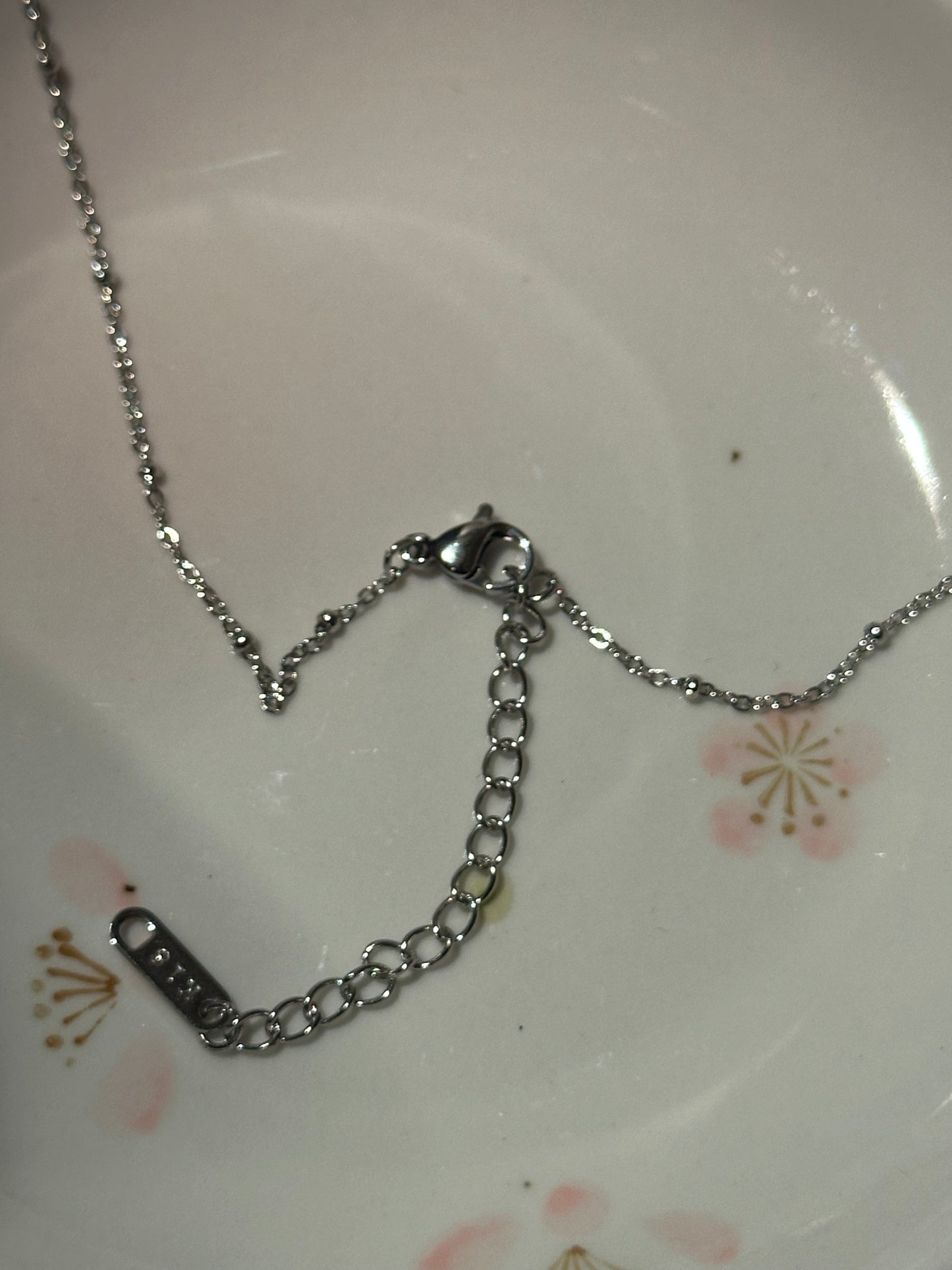 Bow Engraved Locket Necklaces