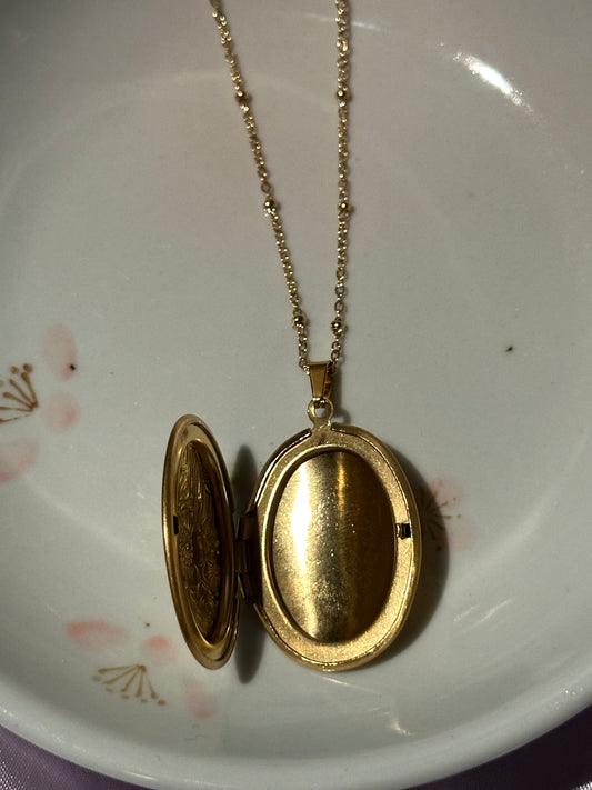Oval Floral Locket Necklace