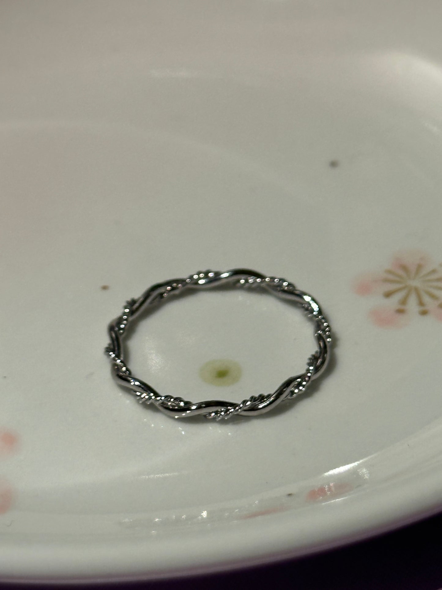 Twisted Fate Ring