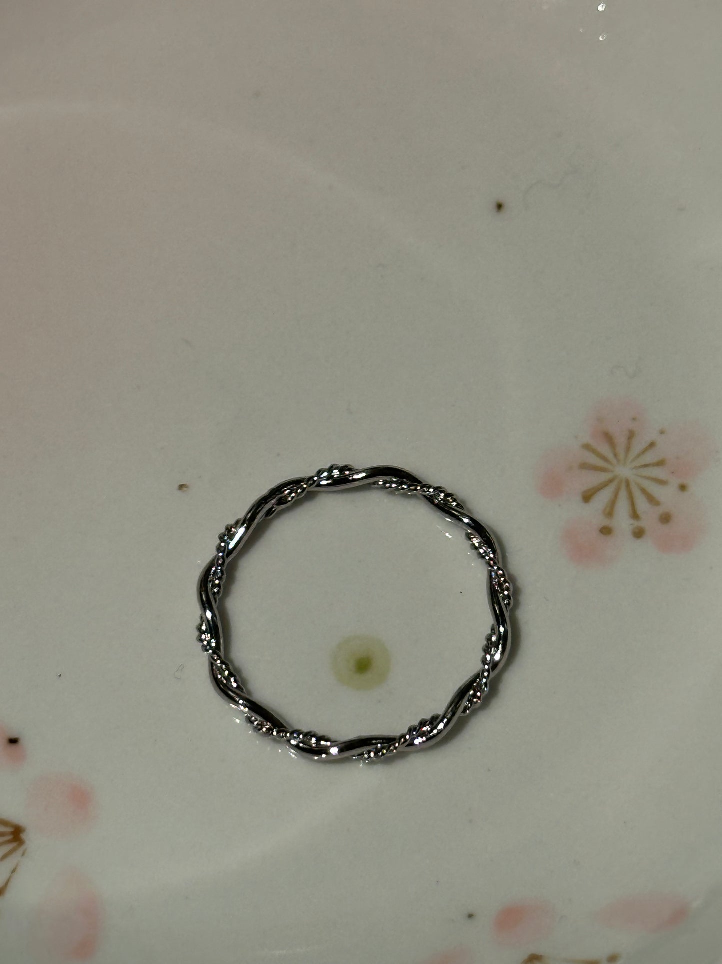 Twisted Fate Ring