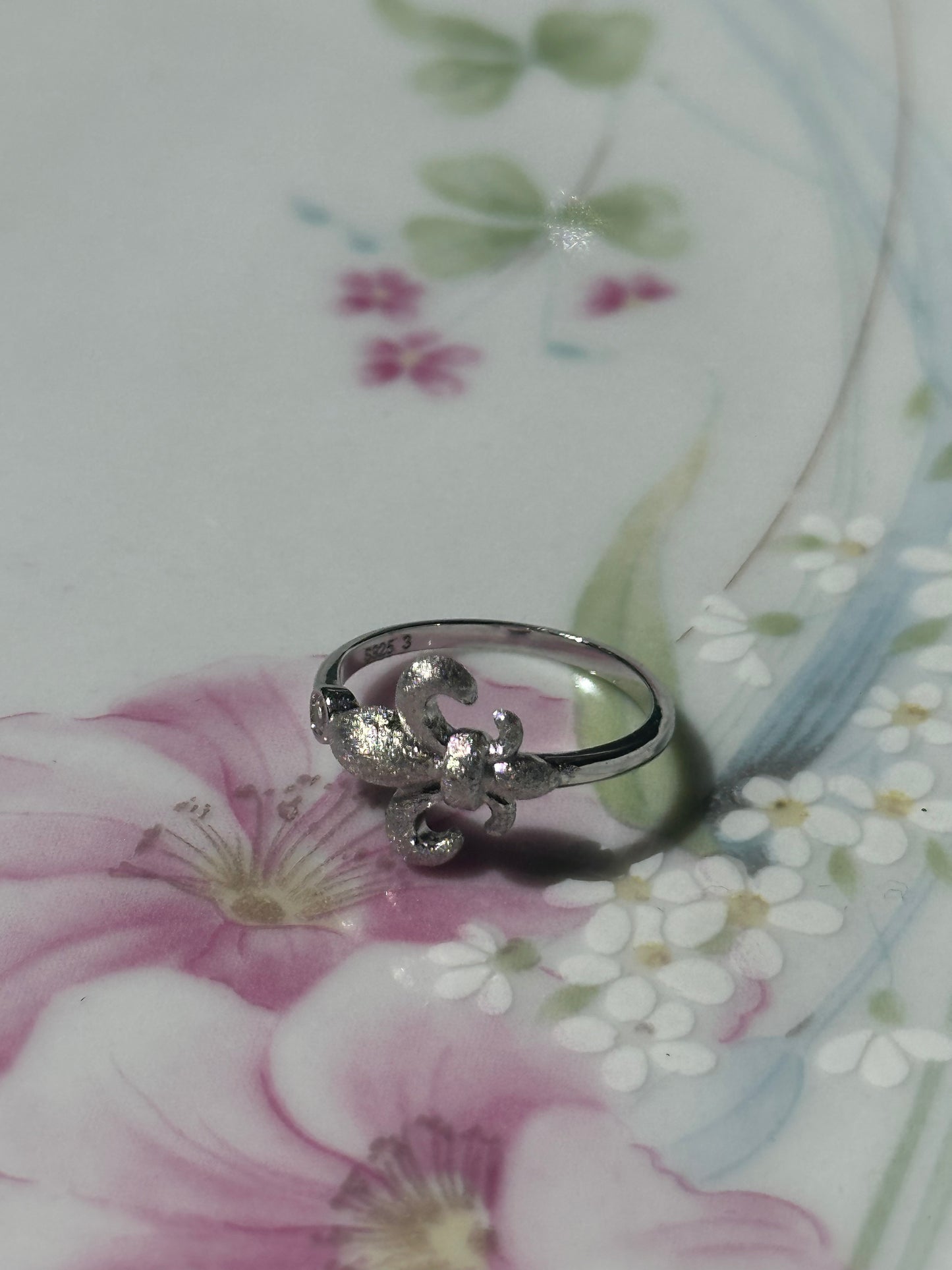 The Fleur-de-lis Ring