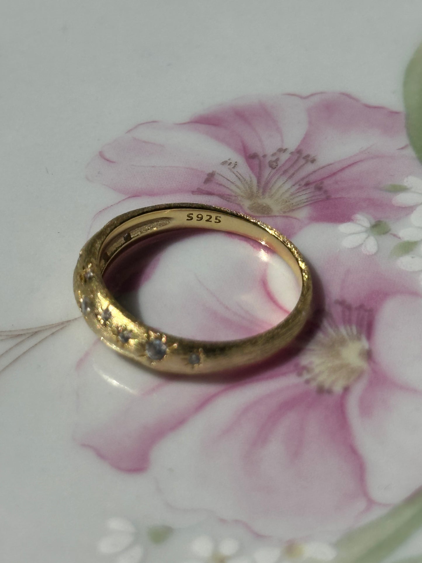 The Shining Sparkle Ring