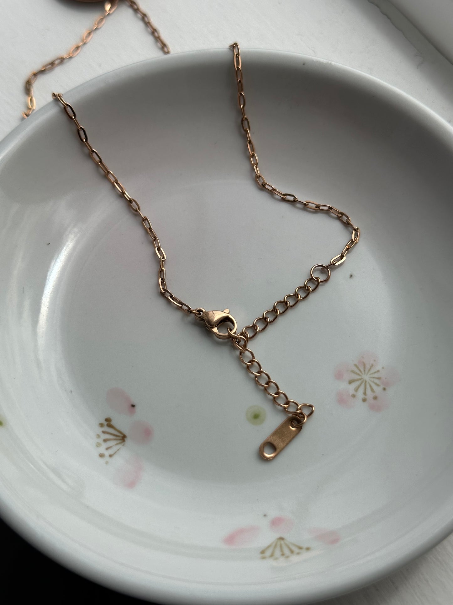Circle Floral Locket Necklace