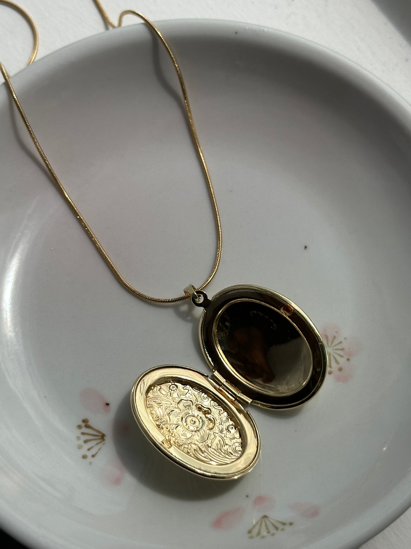 Oval Floral Locket Necklace