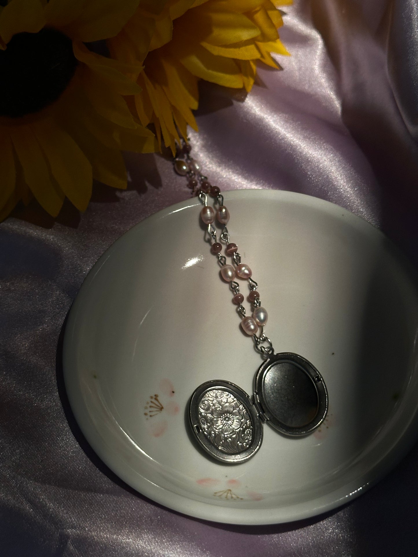 The Floral Oval Locket Necklace