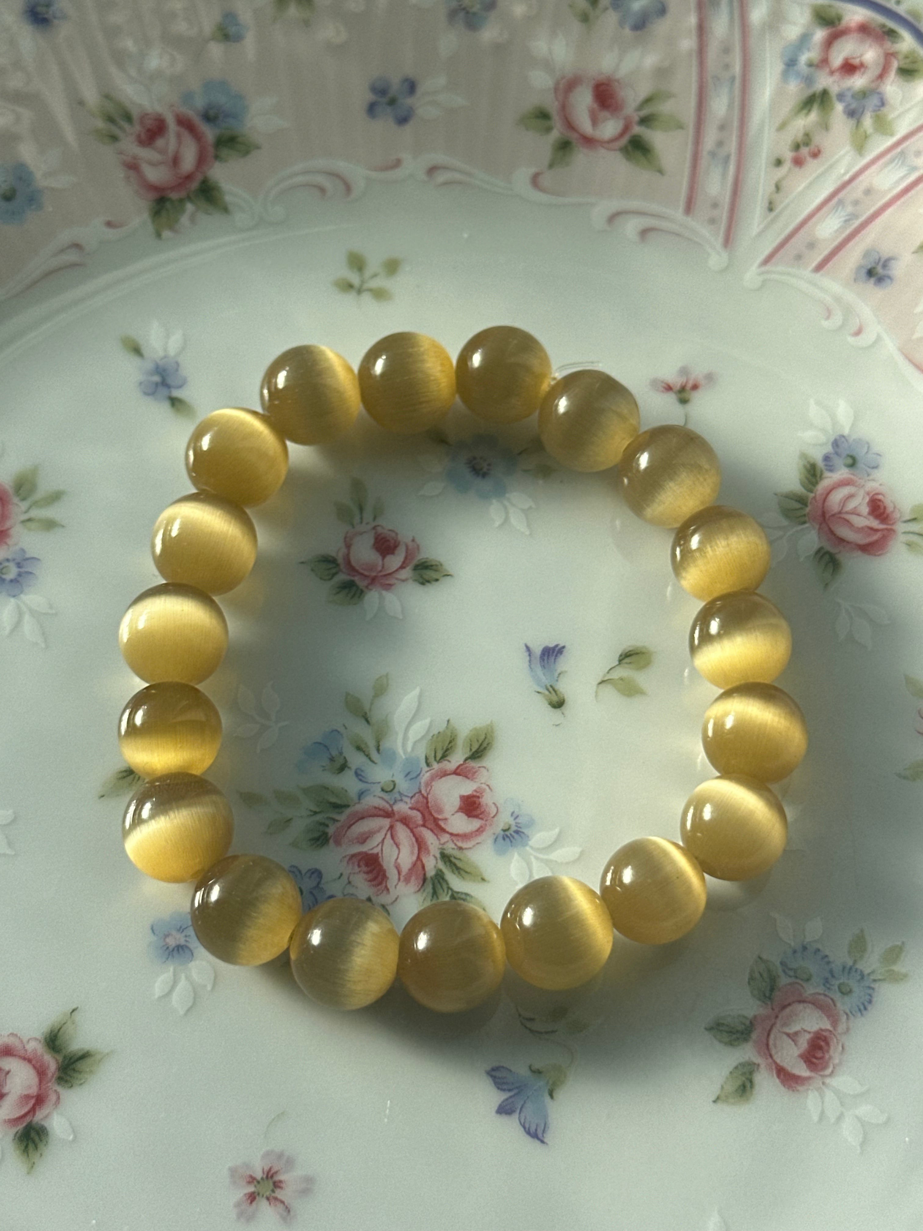 Cat-Eye Effect Bracelets (Colors in 10mm)