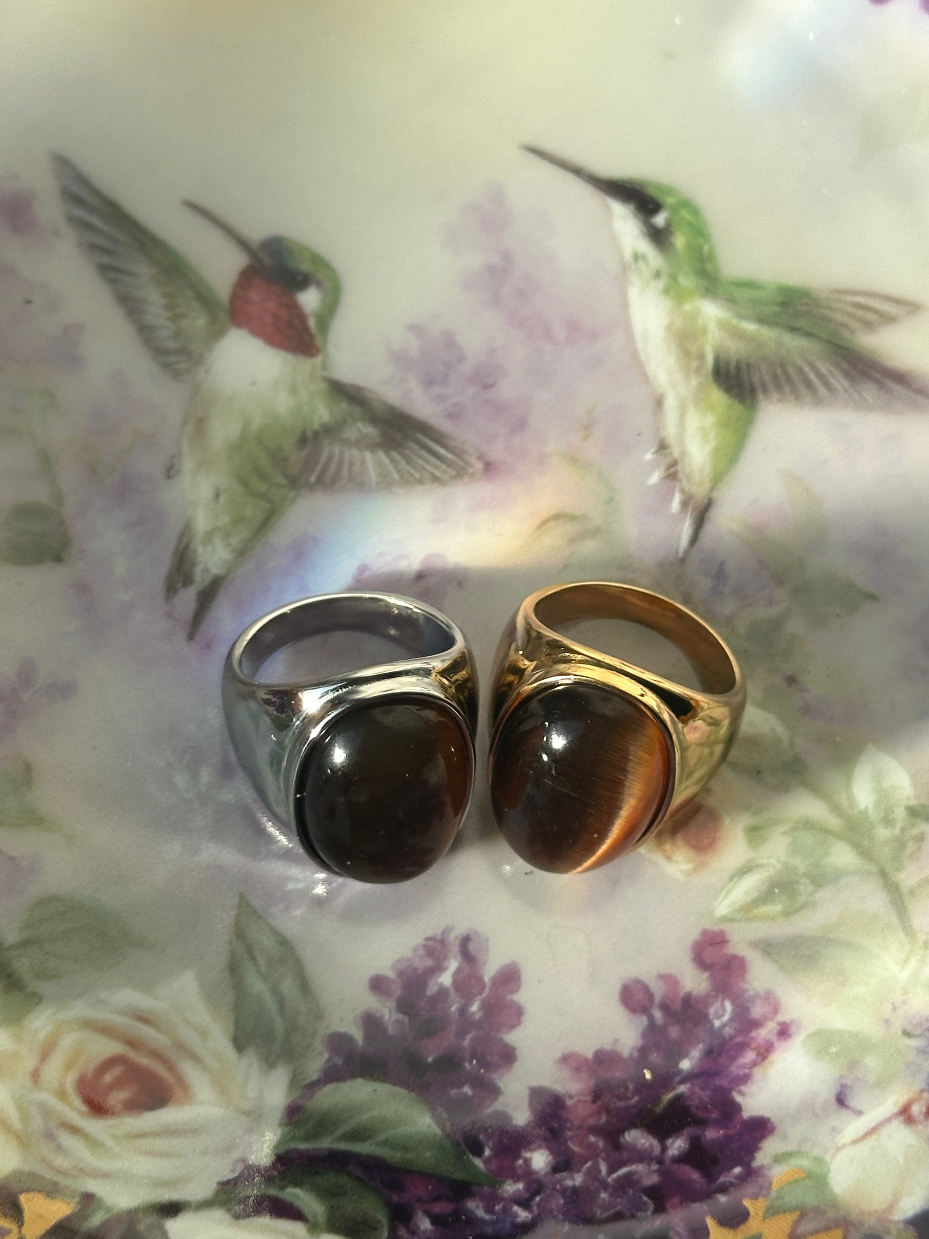 Brown Cat's-Eye Effect Ring