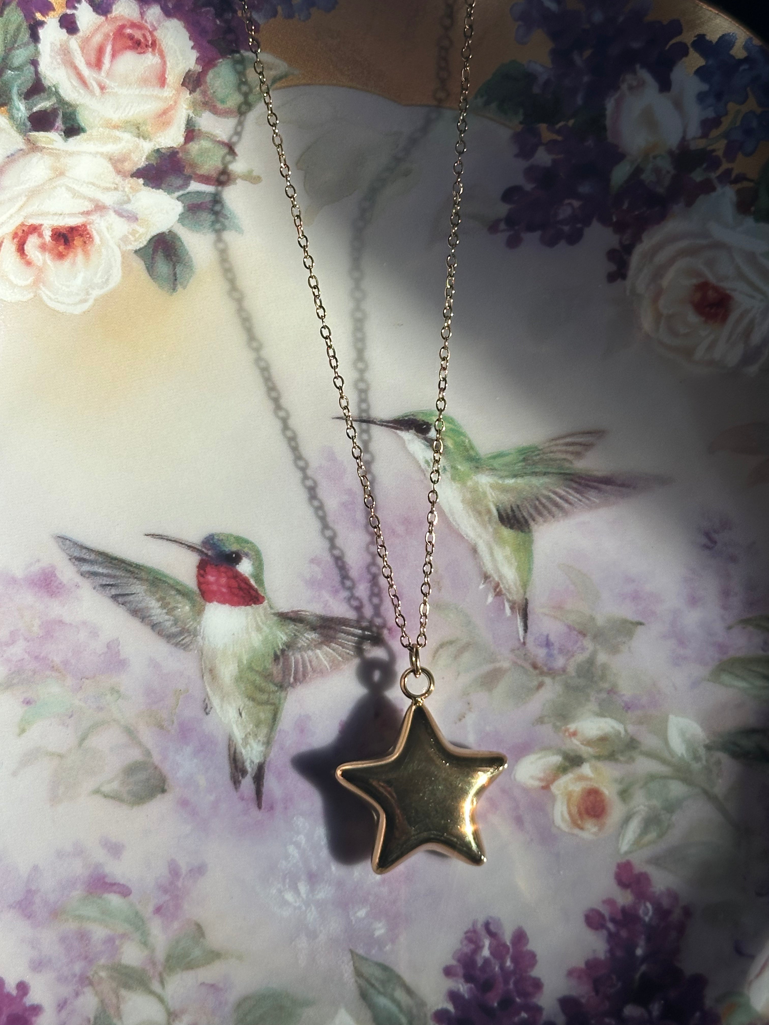 Puff Star Necklace