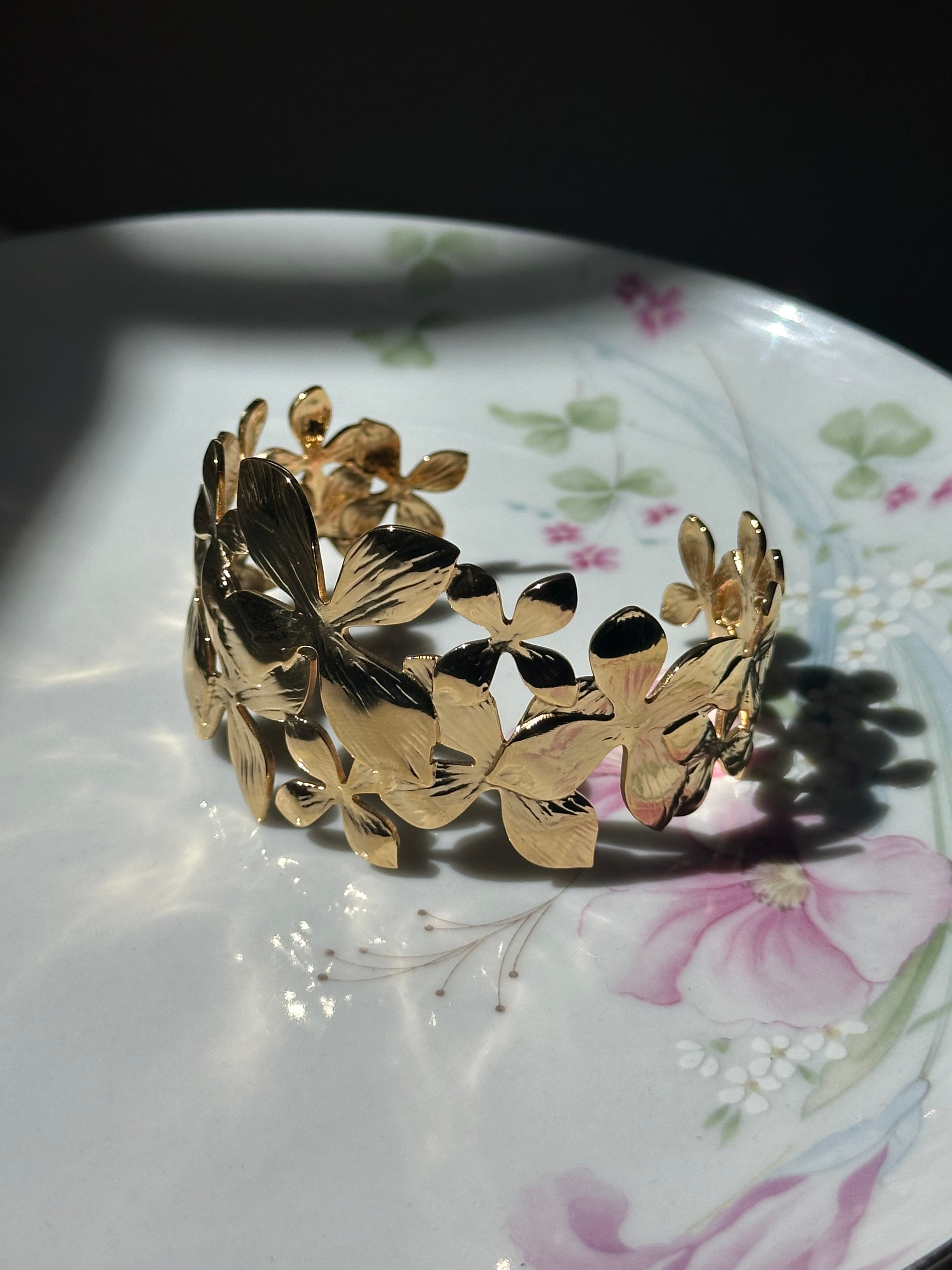Flower Open Bangle Bracelet