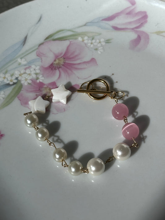 Cat Eye and Stars Wire Bracelet