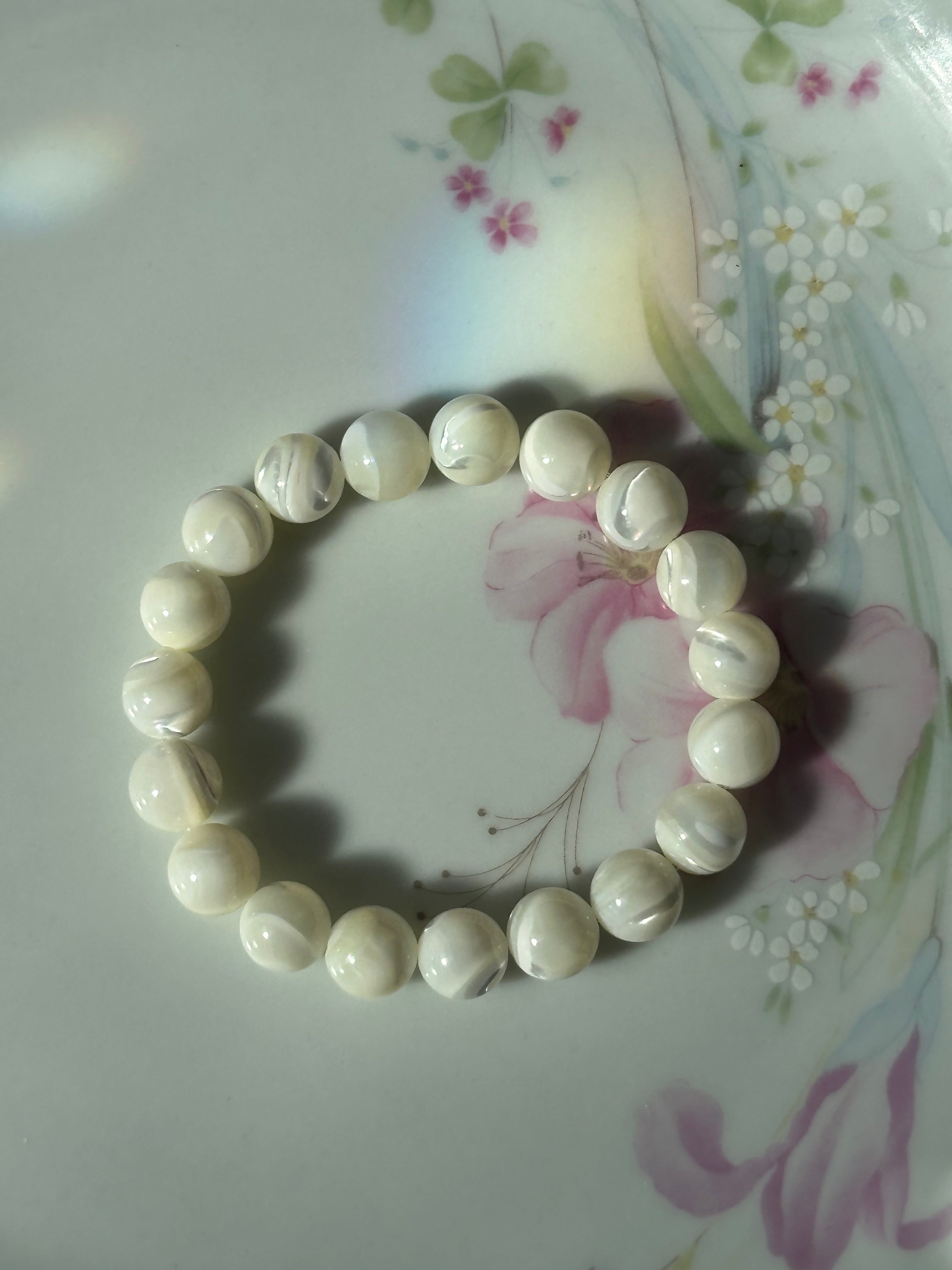 Mother of Pearl Beaded Bracelet