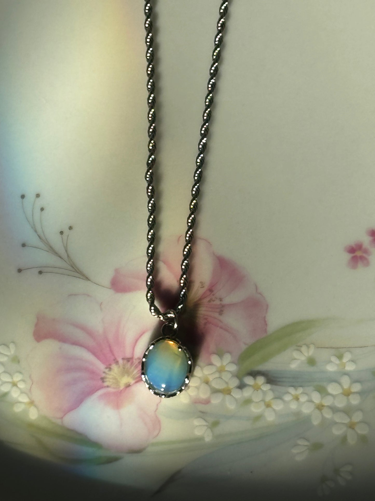 Twist Opal Pendant Necklace