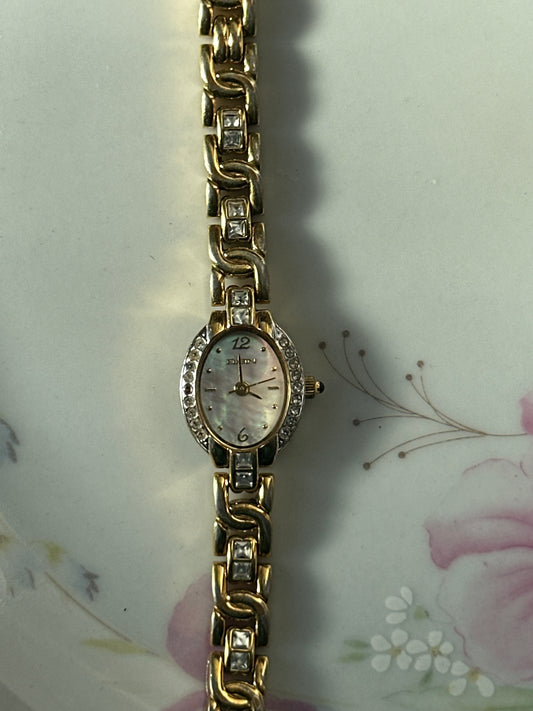 Elgin Crystal Watch (Functional)