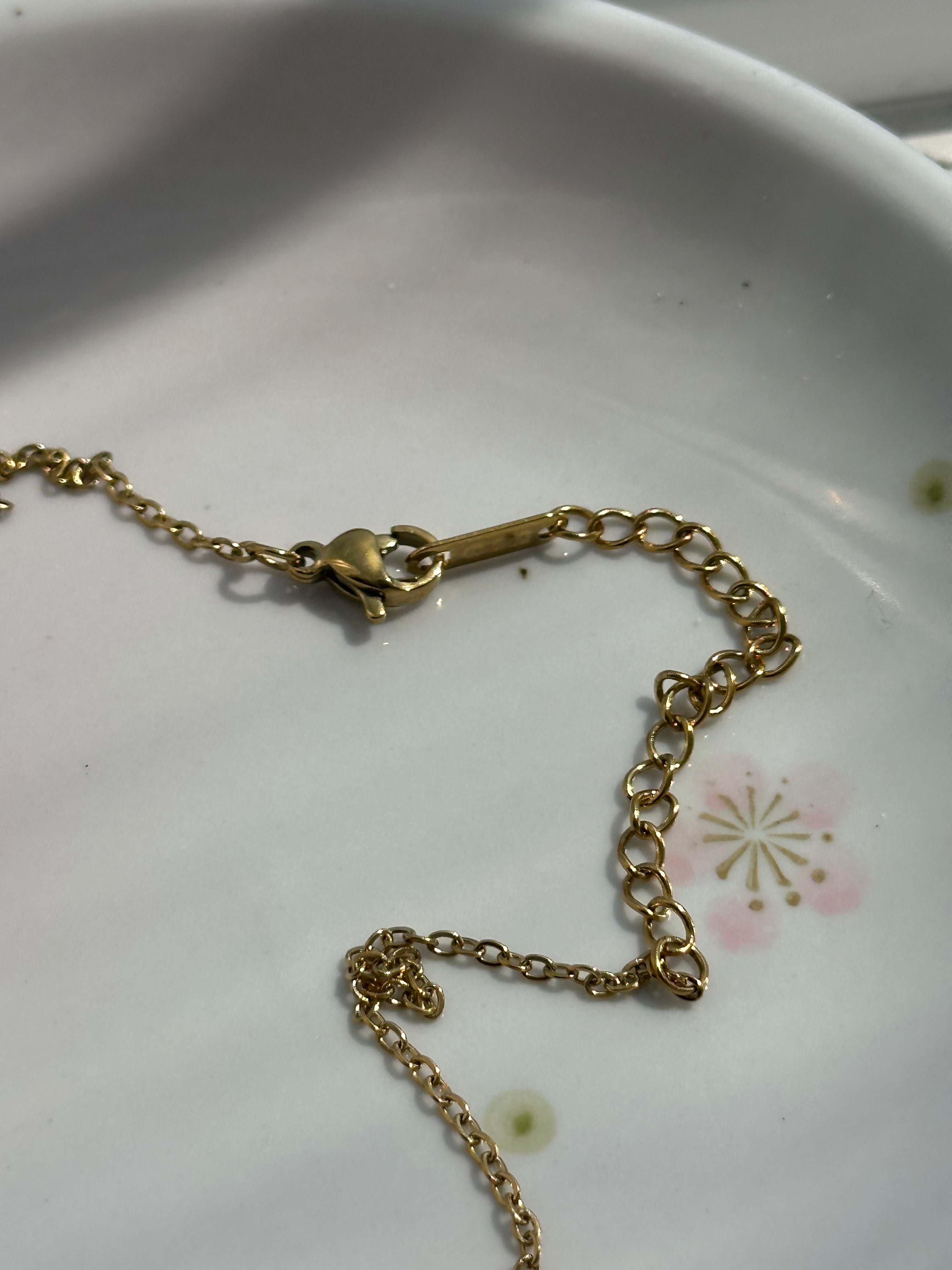 Shell Pendant Necklaces