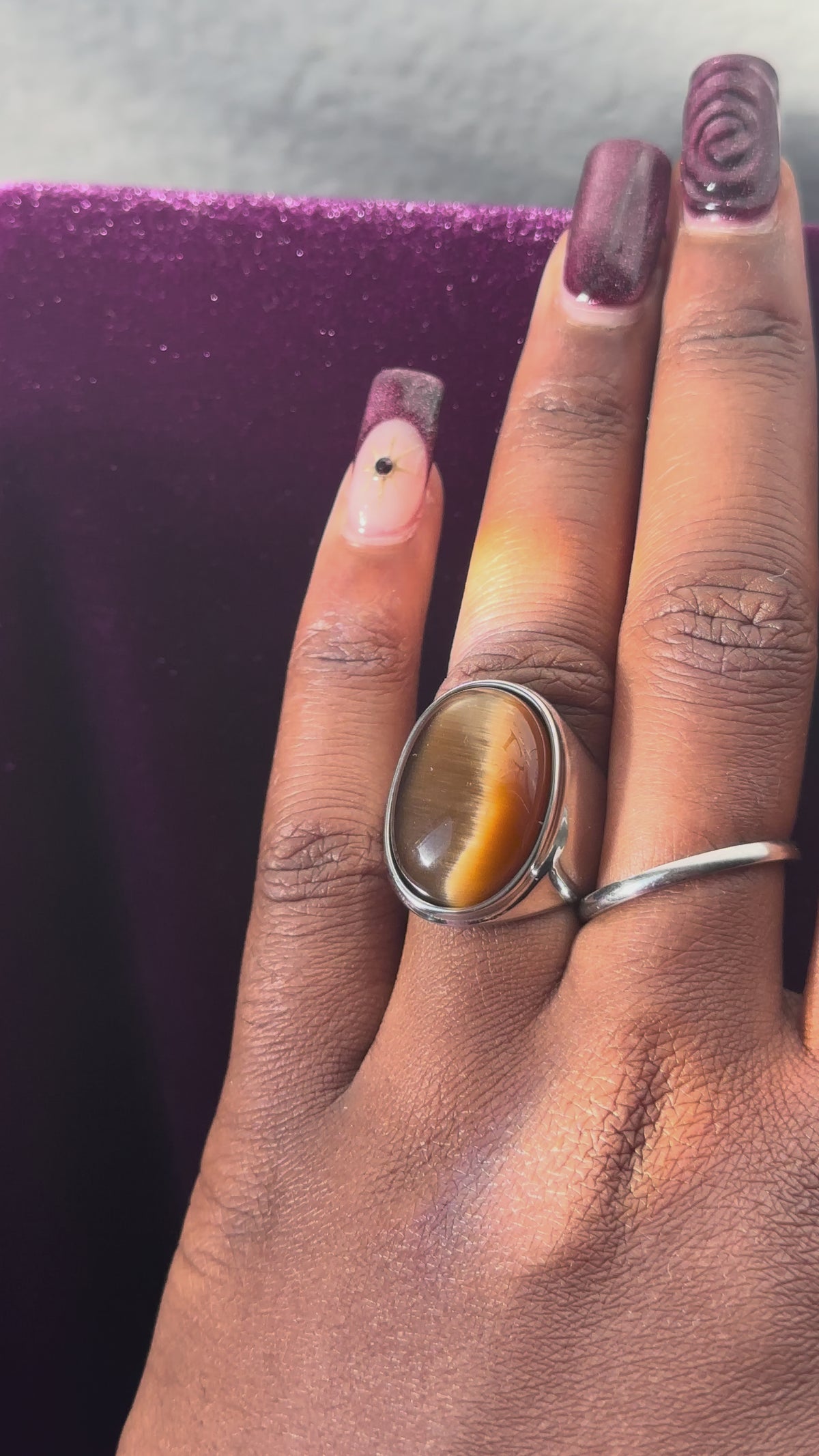 Brown Cat's-Eye Effect Ring